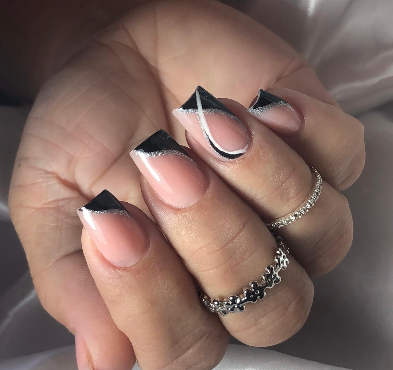 French black glitter — Studio Lenny Aguiar